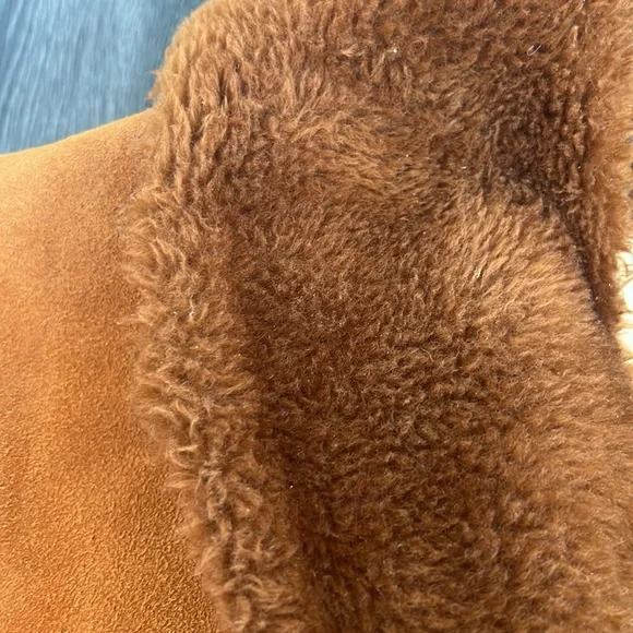 Premium leather suede jacket with Sherpa